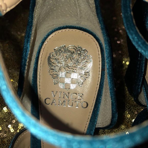 Vince Camuto Suede Blue Heels - Picture 4 of 5